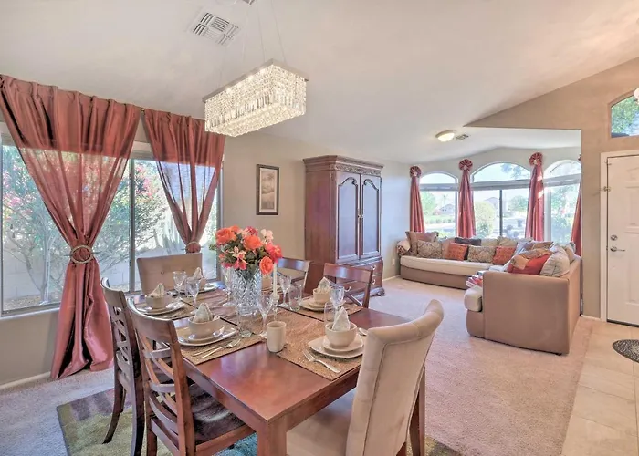 Chandler W/ Private Pool Near Golf Holiday home