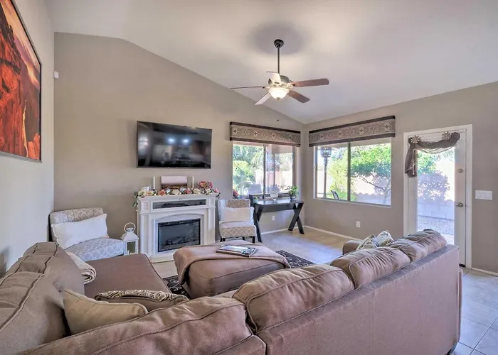 Holiday home Chandler W/ Private Pool Near Golf Sun Lakes
