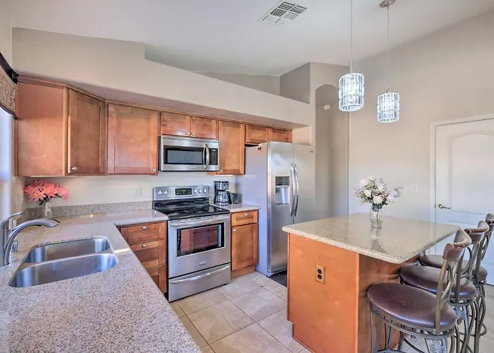 Chandler W/ Private Pool Near Golf *