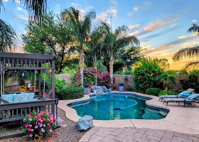 Chandler W/ Private Pool Near Golf *